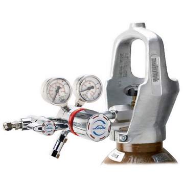 Reductor (regulator) de presiune pentru butelia de azot, cu doua trepte de presiune, tip C 200/2HC