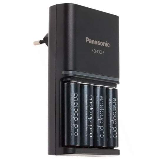 Incarcator Panasonic cu 4 acumulatori Eneloop PRO AA R6 2500mAh Ni-MH 1,2V Smart & Quick KJ55HCD40E Incarcator Panasonic cu 4 acumulatori Eneloop PRO AA R6 2500mAh Ni-MH 1,2V Smart & Quick KJ55HCD40E