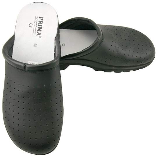 Saboti negri piele, perforati, talpa antiderapanta, CE mark, marimi 41-46 (1 pereche)