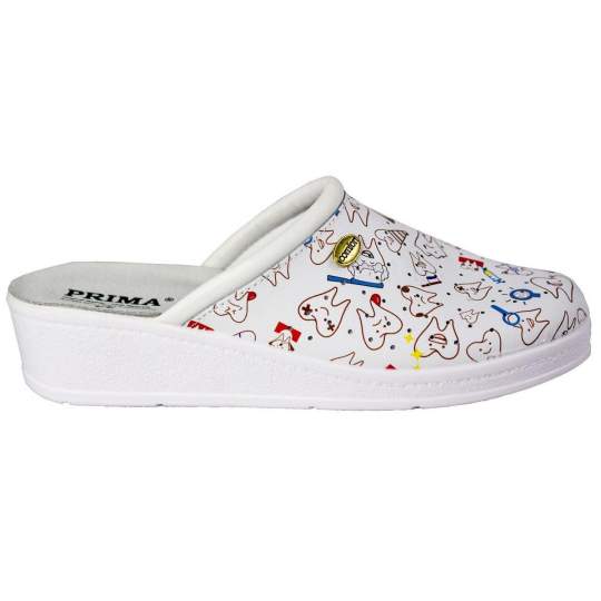 Saboti design medical, din piele, perforati, desene dintisori, talpa antiderapanta, marcaj CE, marime 35-40 (1 pereche) 